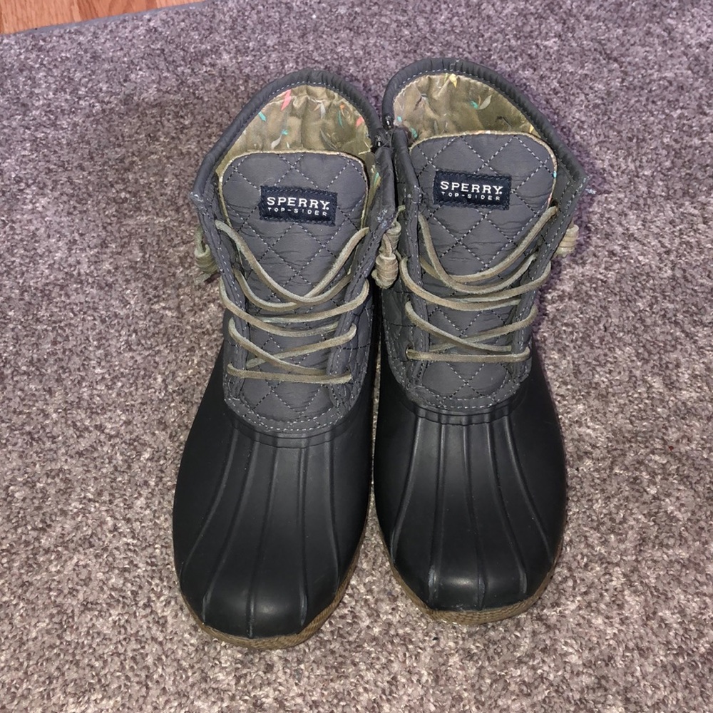 Gray quilted sperry duck boots